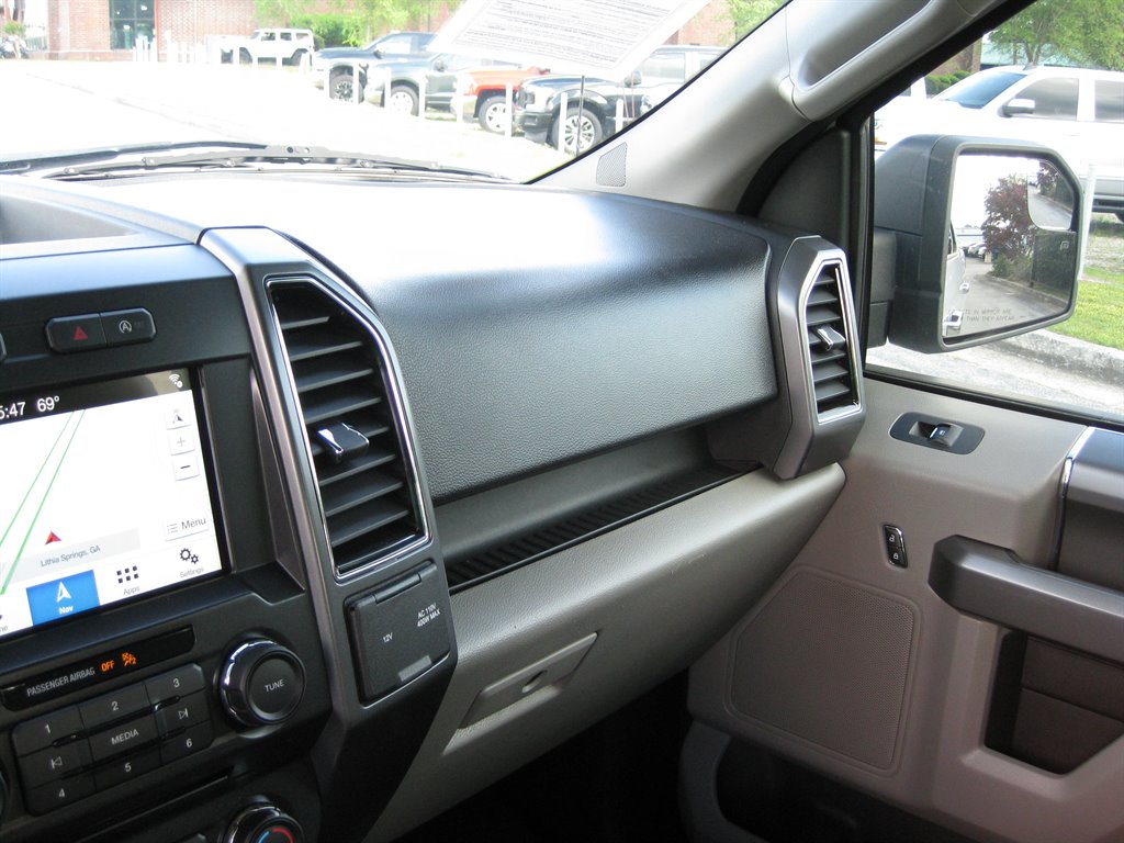 2018 Ford F150 XLT With 302a PKG photo