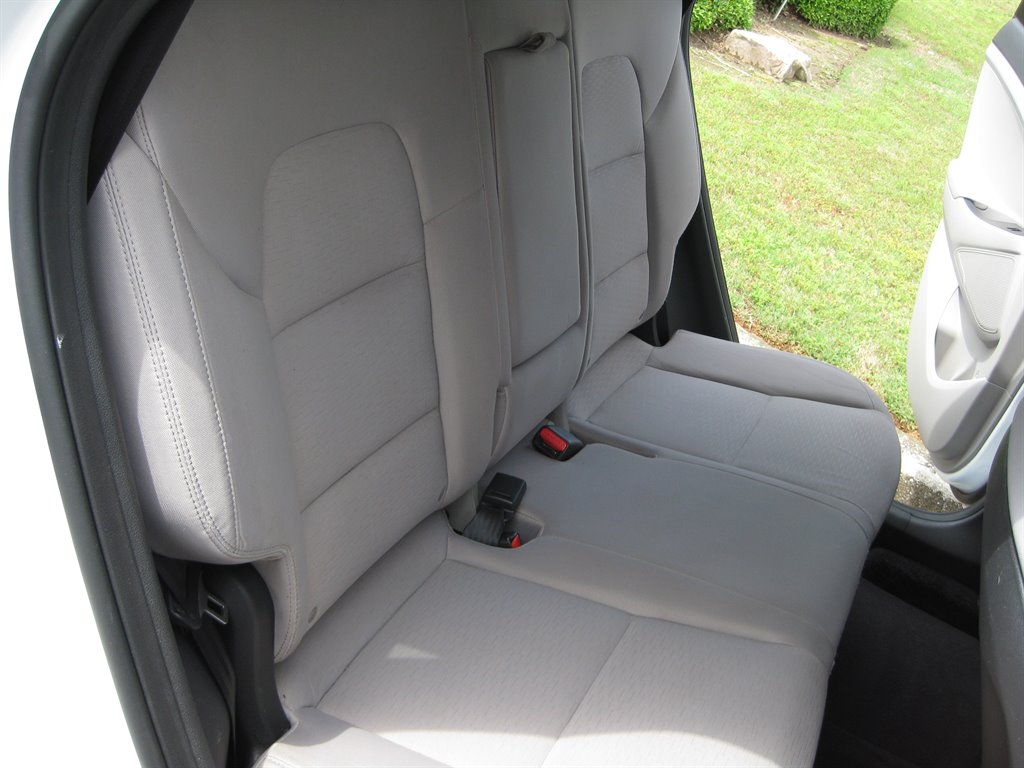 2019 Hyundai Tucson Value With Cargo PKG photo