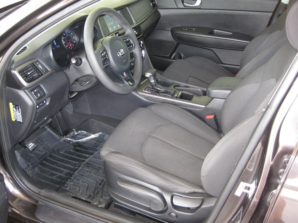 2018 Kia Optima LX photo