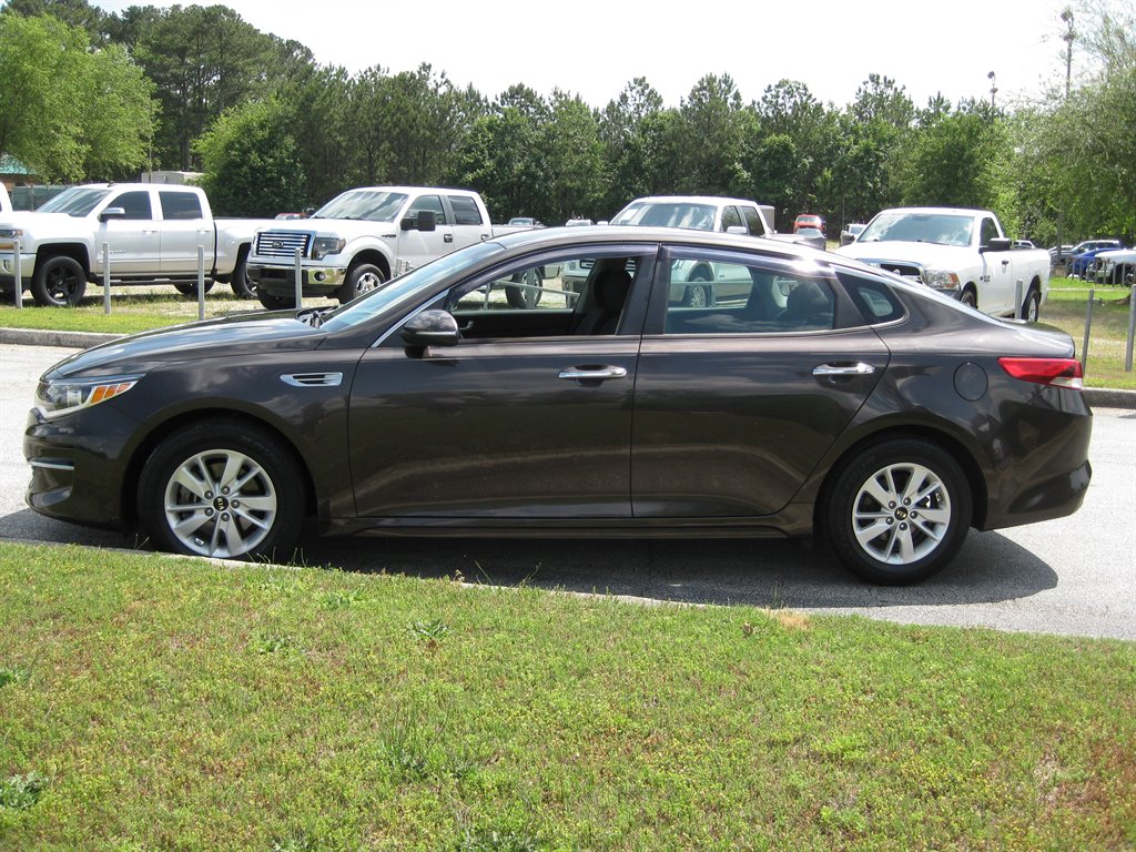 2018 Kia Optima LX photo