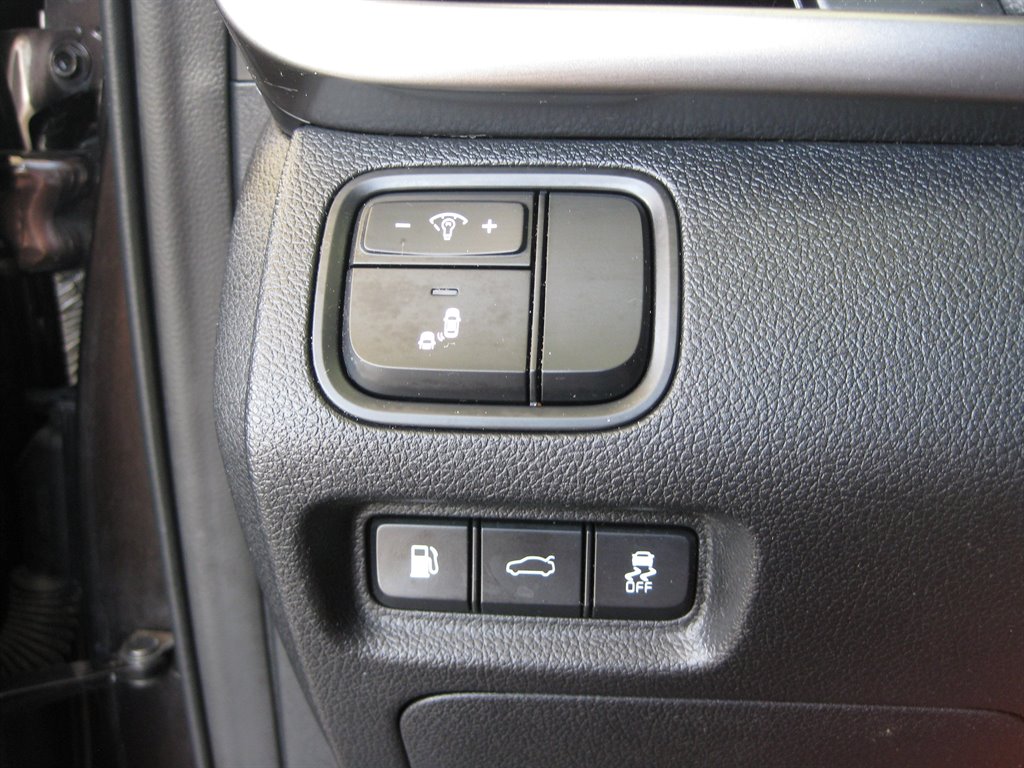 2018 Kia Optima LX photo