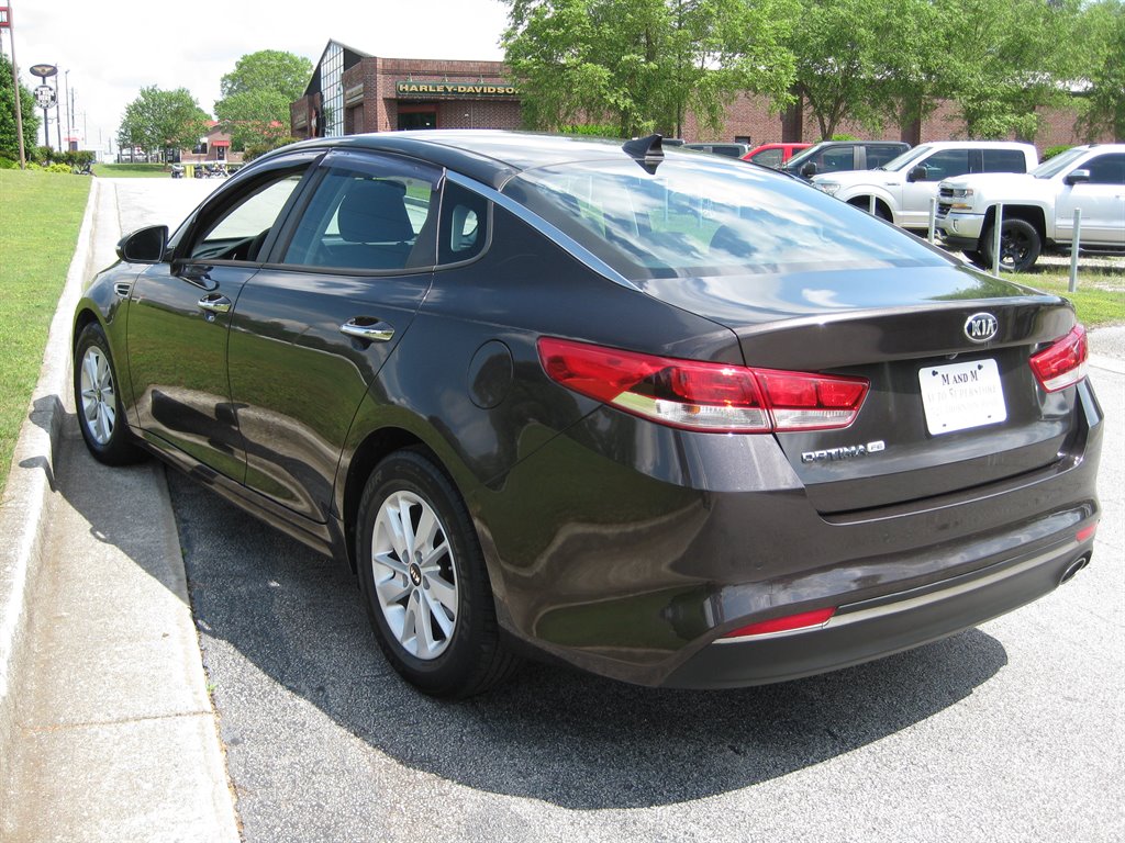 2018 Kia Optima LX photo