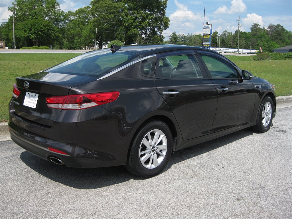 2018 Kia Optima LX photo