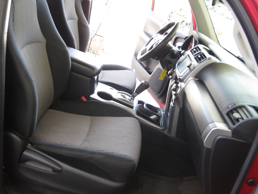 2017 Toyota 4Runner SR5 Premium With 3rd photo