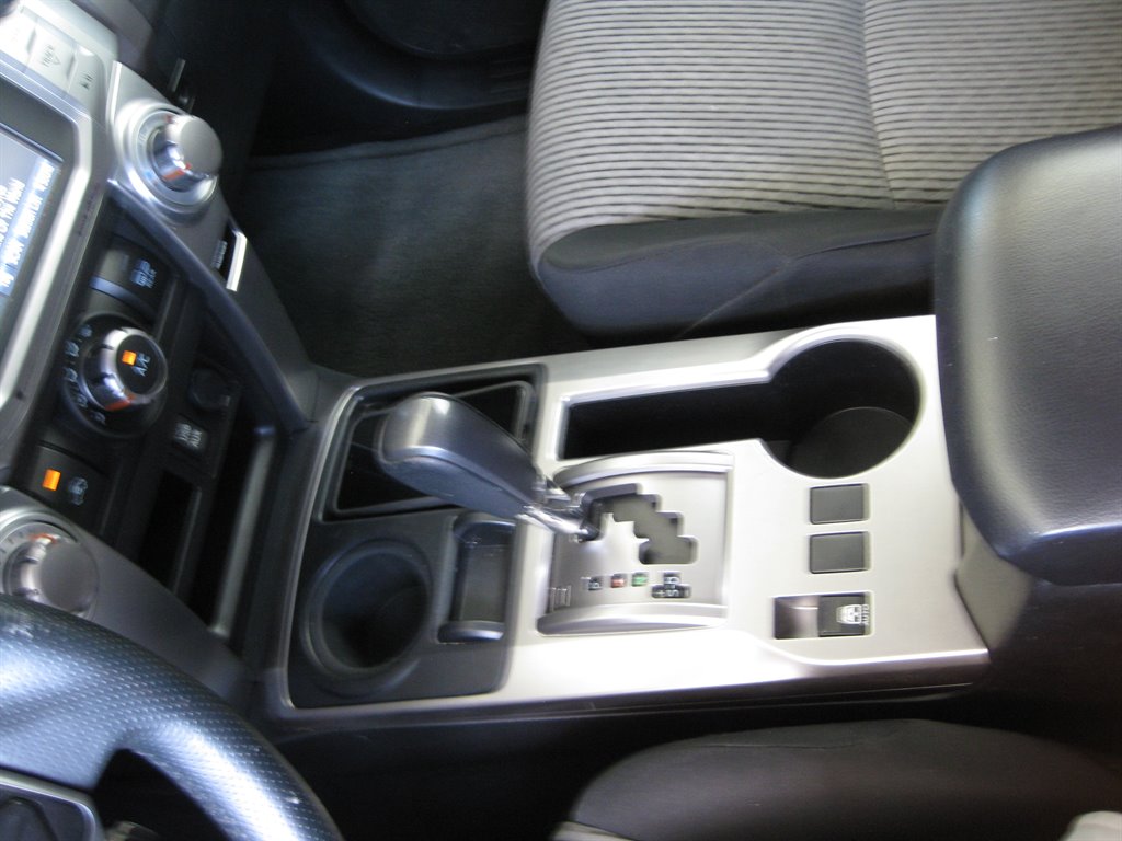 2017 Toyota 4Runner SR5 Premium With 3rd photo