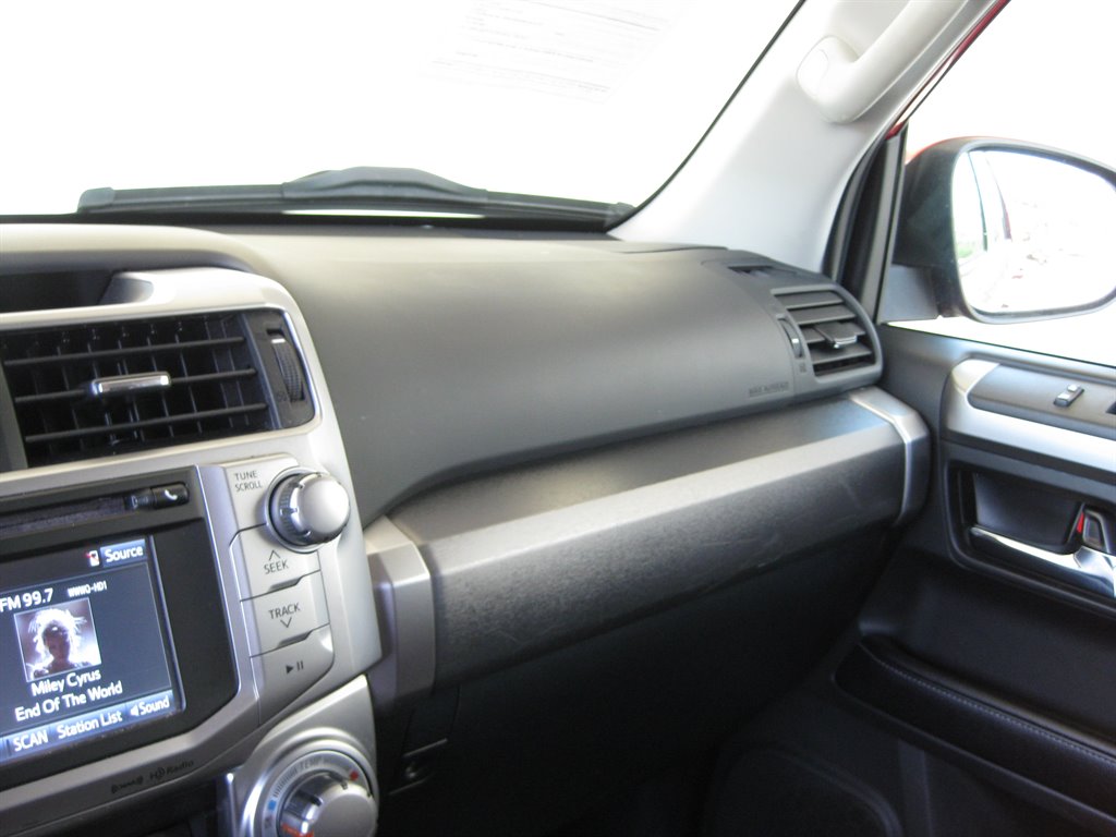 2017 Toyota 4Runner SR5 Premium With 3rd photo