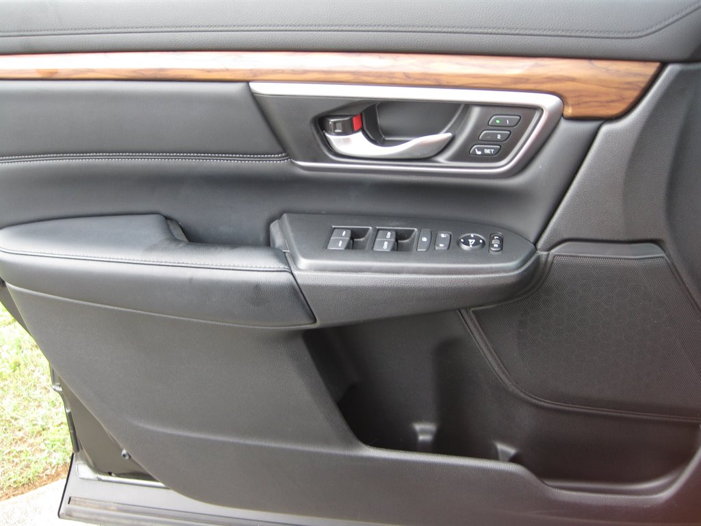 2017 Honda CR-V EX-L photo