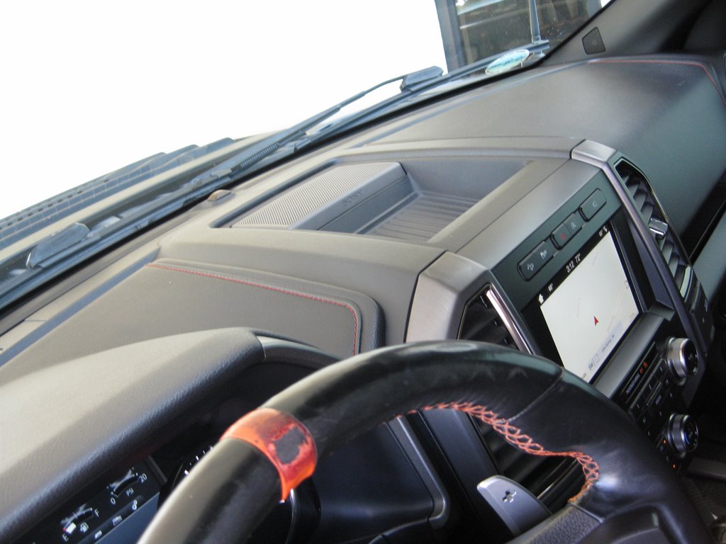 2017 Ford F150 Raptor photo