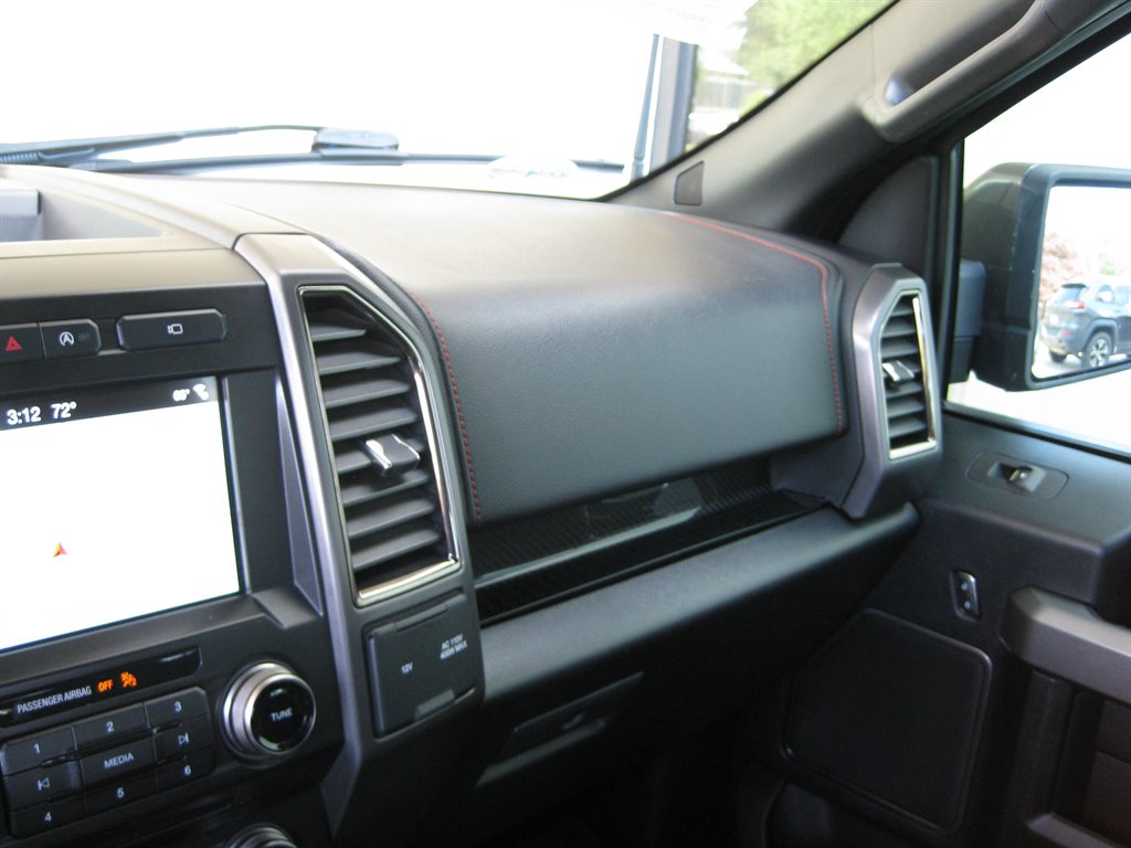 2017 Ford F150 Raptor photo