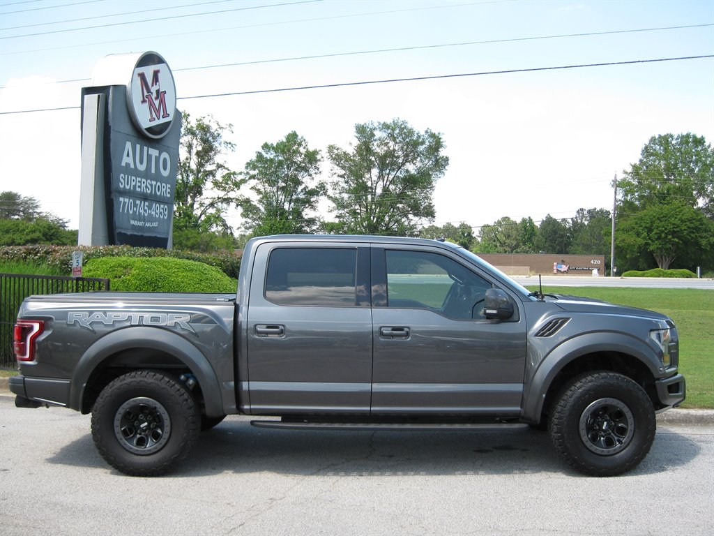 2017 Ford F150 Raptor photo
