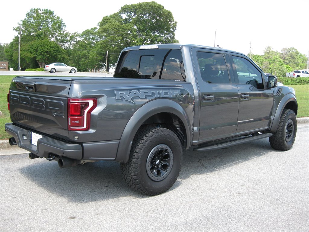 2017 Ford F150 Raptor photo