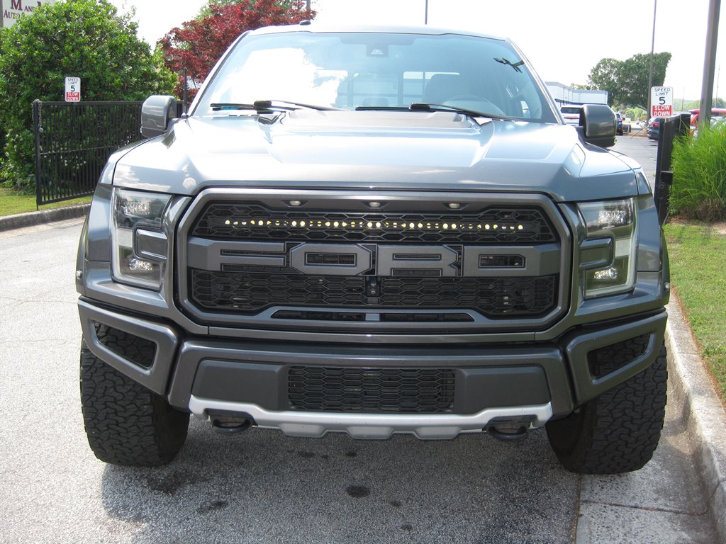 2017 Ford F150 Raptor photo