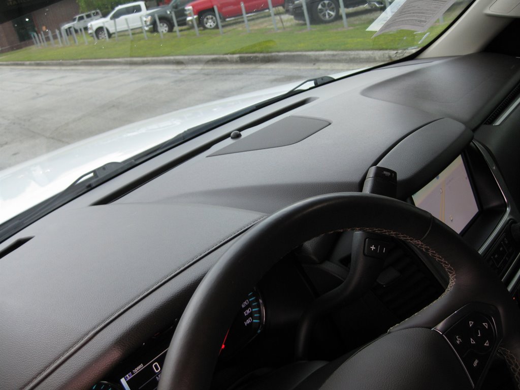 2015 Chevrolet Tahoe LTZ photo