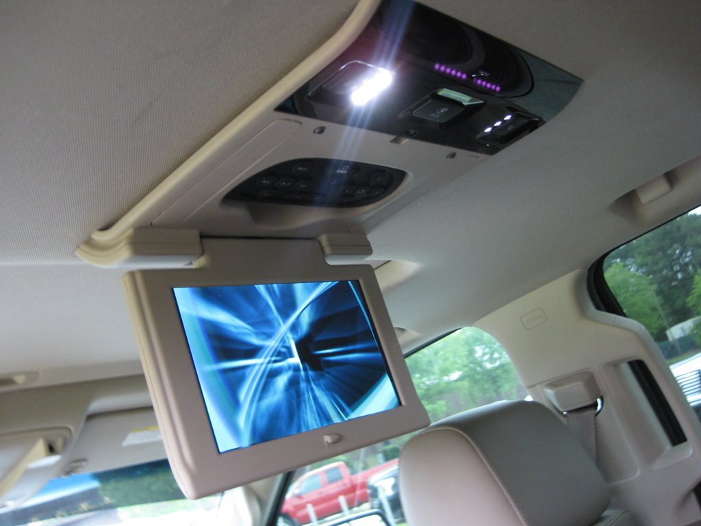 2015 Chevrolet Tahoe LTZ photo