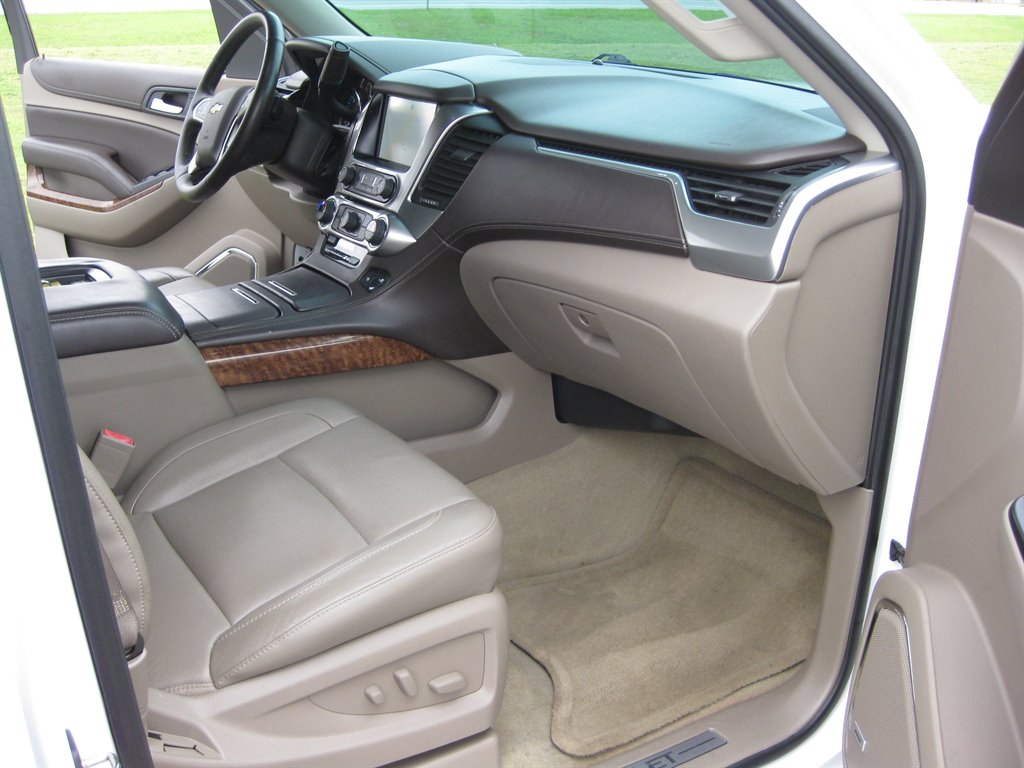 2015 Chevrolet Tahoe LTZ photo