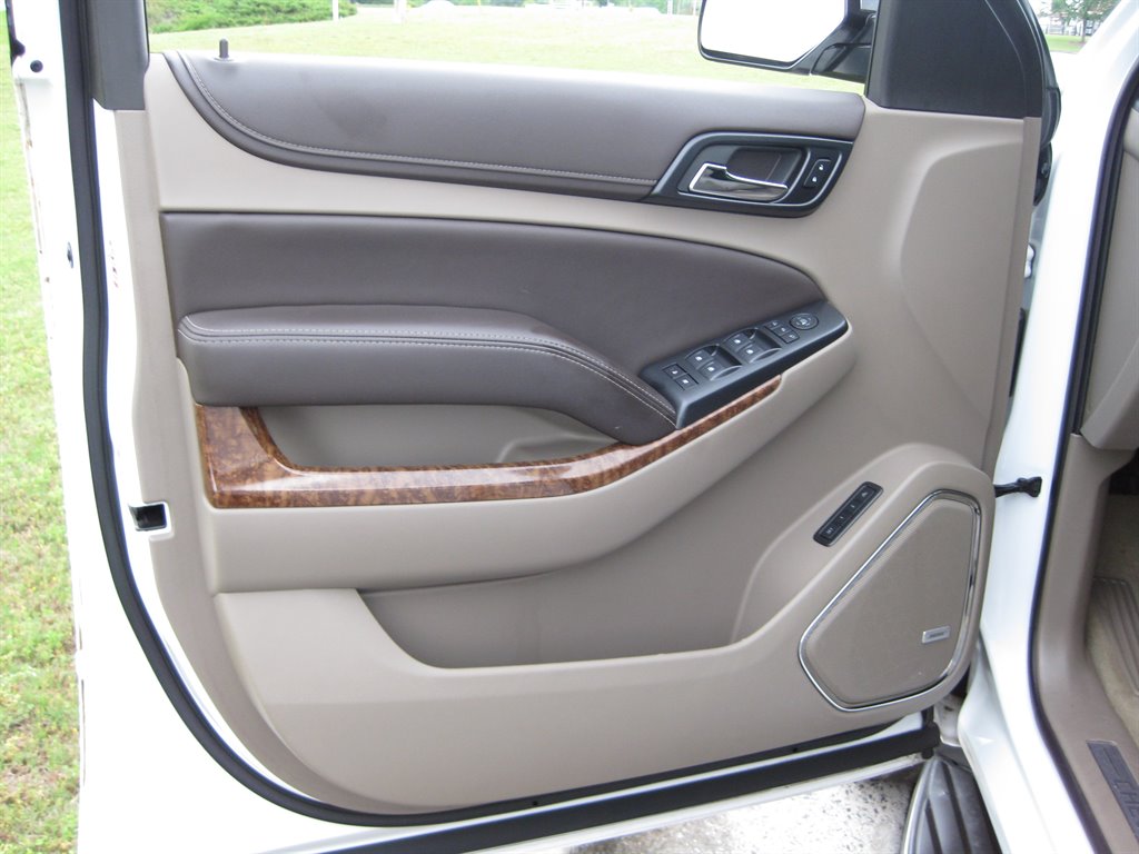 2015 Chevrolet Tahoe LTZ photo