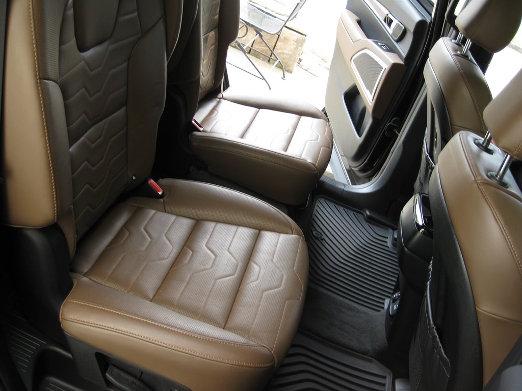 2020 Kia Telluride SX Prestige PKG photo