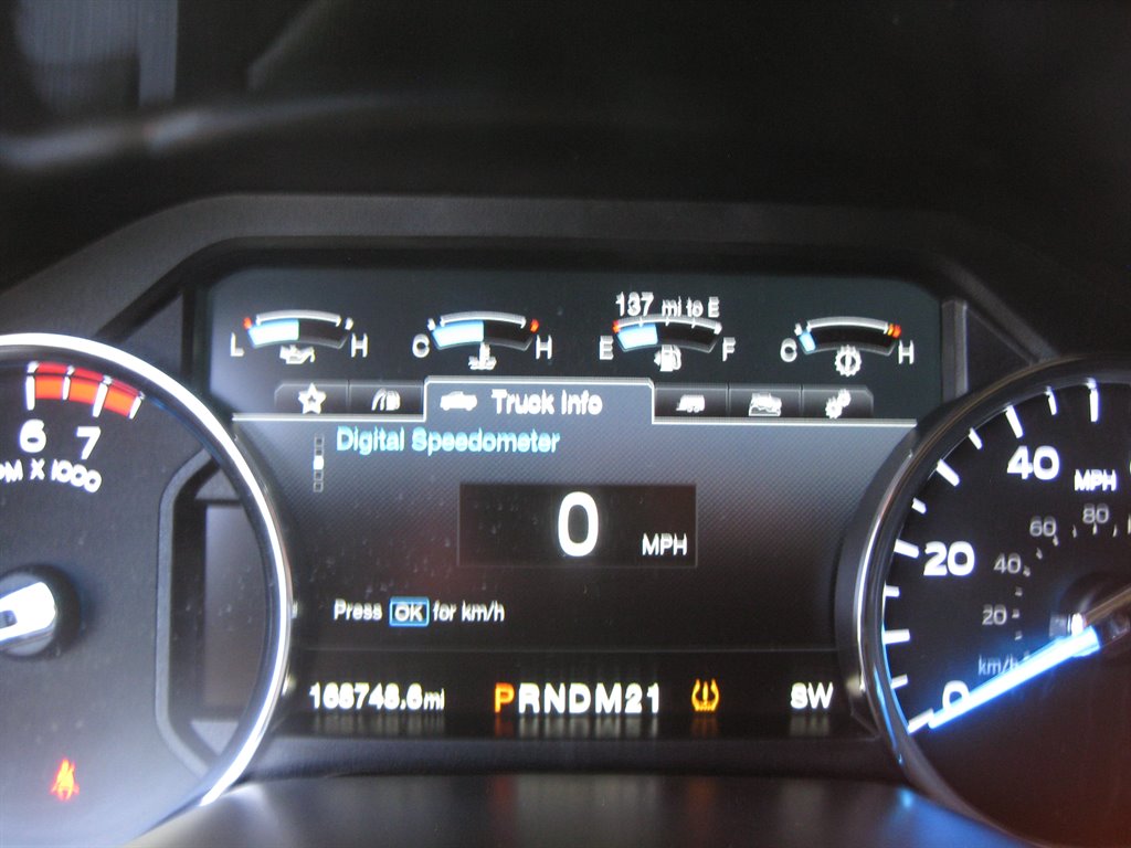 2017 Ford F250sd Lariat With Pano SUN photo