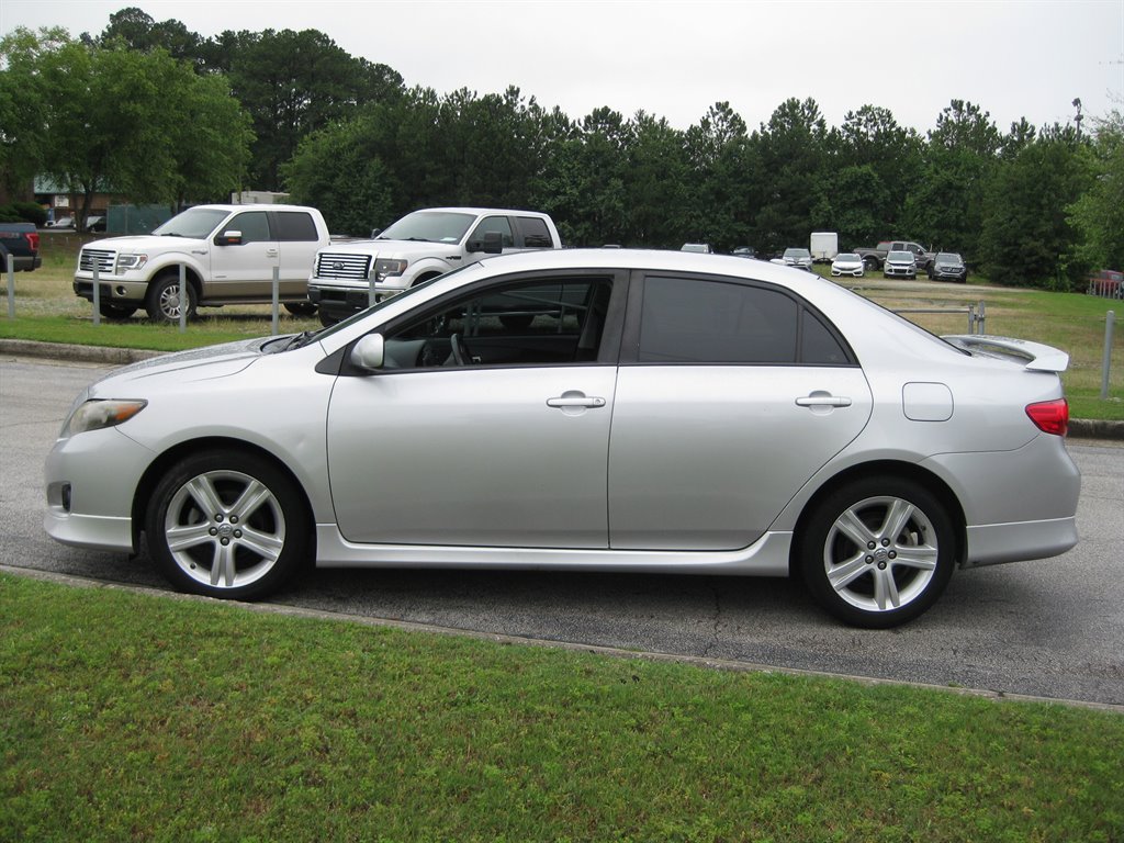 2010 Toyota Corolla XRS photo