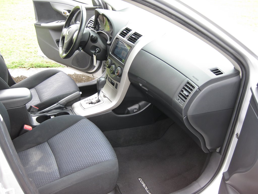 2010 Toyota Corolla XRS photo