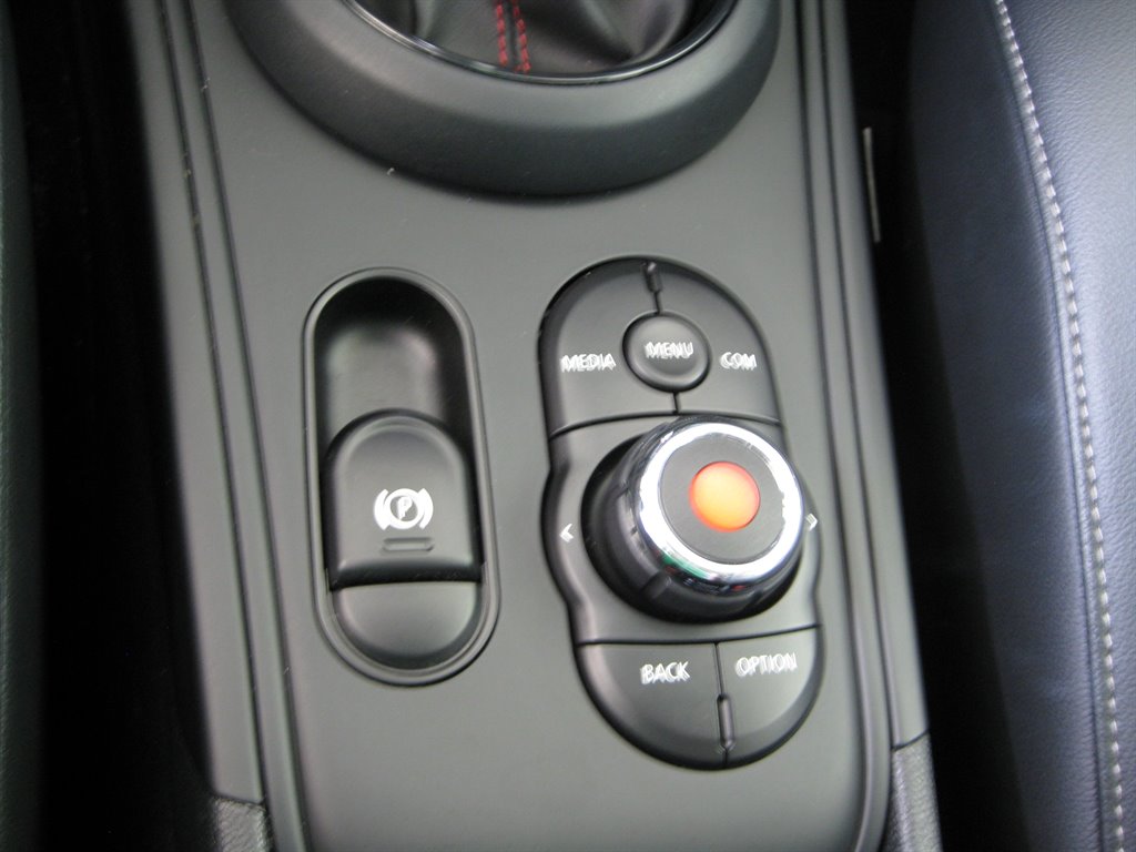 2015 Mini Cooper ALL4 photo 42