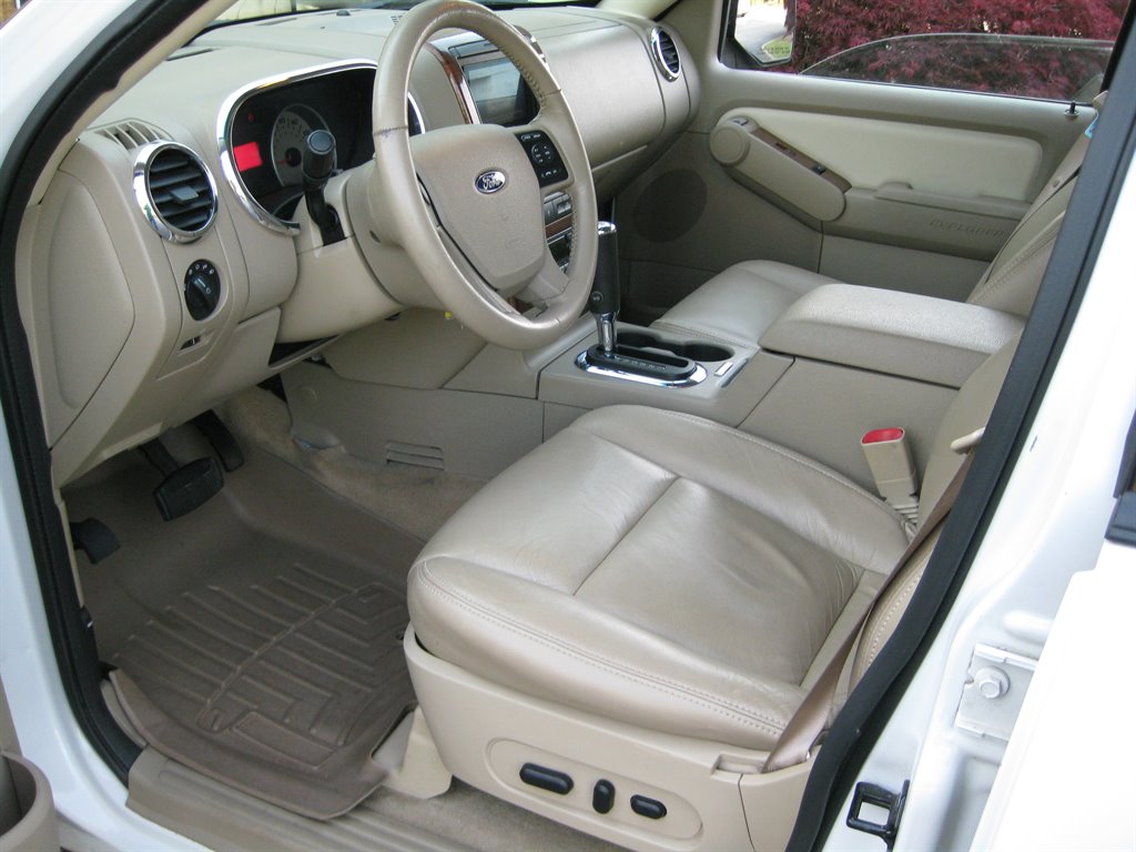 2010 Ford Explorer - $4,000
