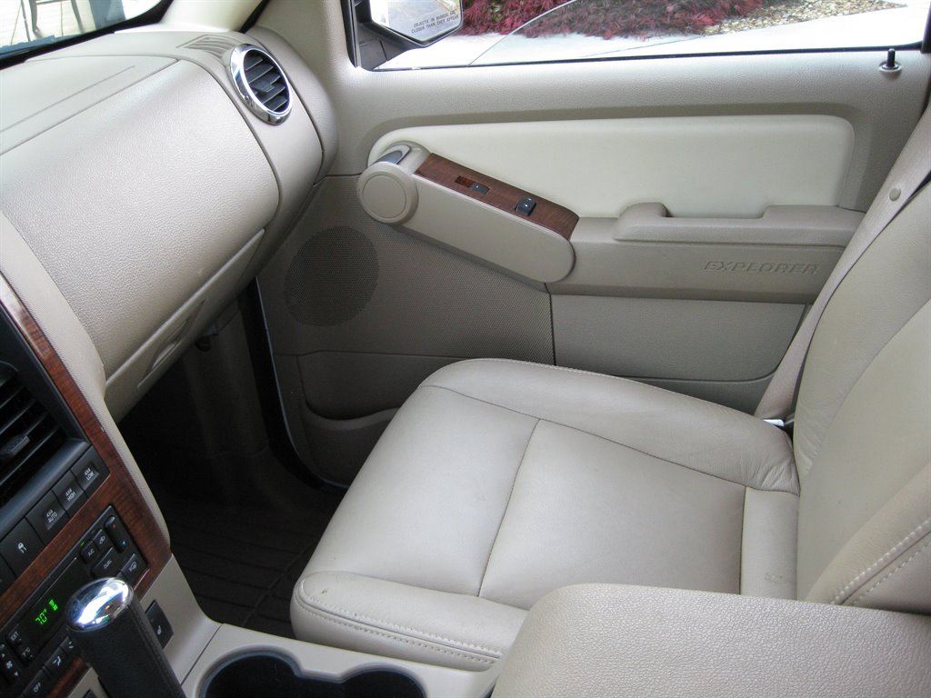 2010 Ford Explorer - $4,000