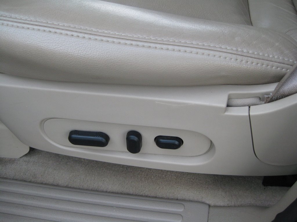 2010 Ford Explorer - $4,000