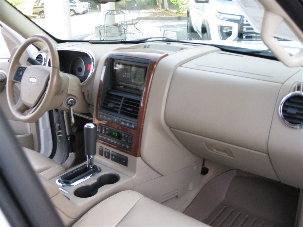 2010 Ford Explorer - $4,000