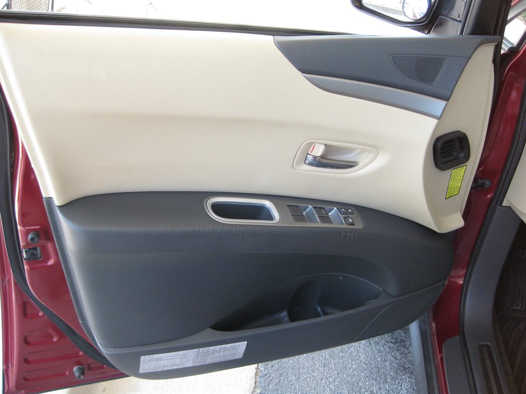 2009 Subaru Tribeca - $5,500
