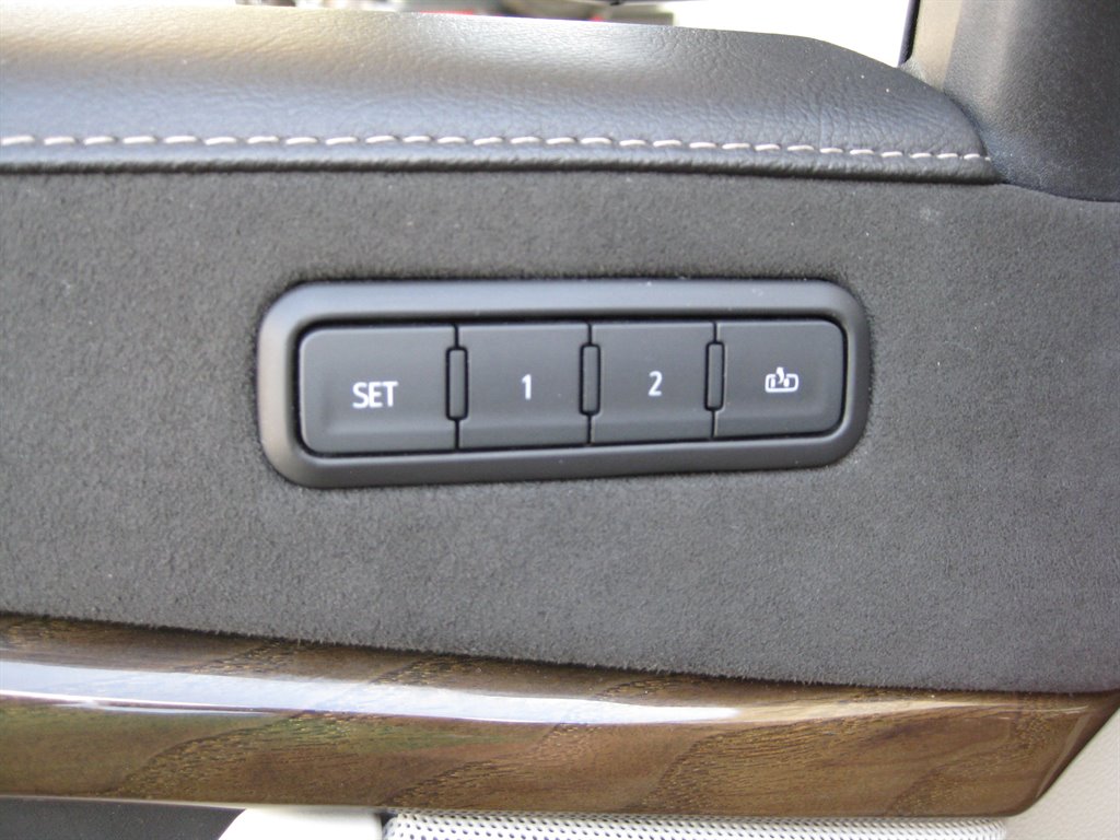 2020 Cadillac Escalade - $23,950