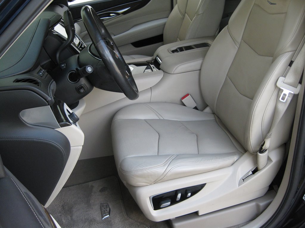 2020 Cadillac Escalade - $23,950