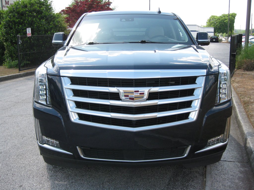 2020 Cadillac Escalade - $23,950
