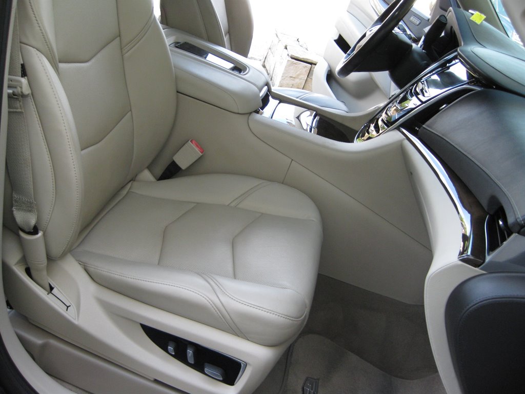 2020 Cadillac Escalade - $23,950