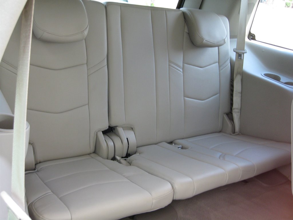 2020 Cadillac Escalade - $23,950