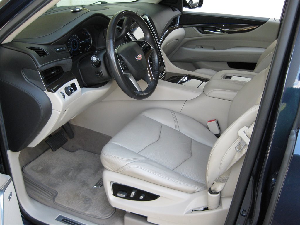 2020 Cadillac Escalade - $23,950
