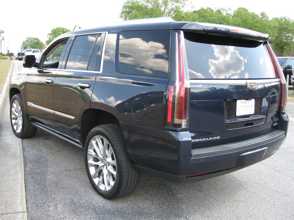 2020 Cadillac Escalade - $23,950