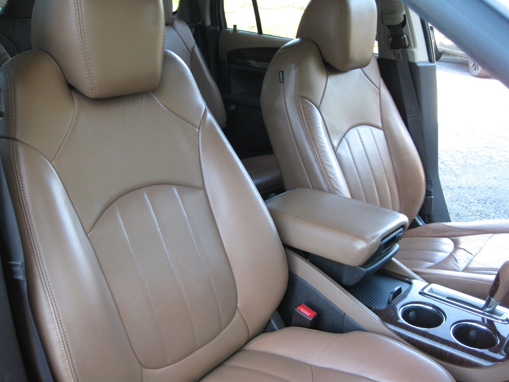 2016 Buick Enclave - $10,500