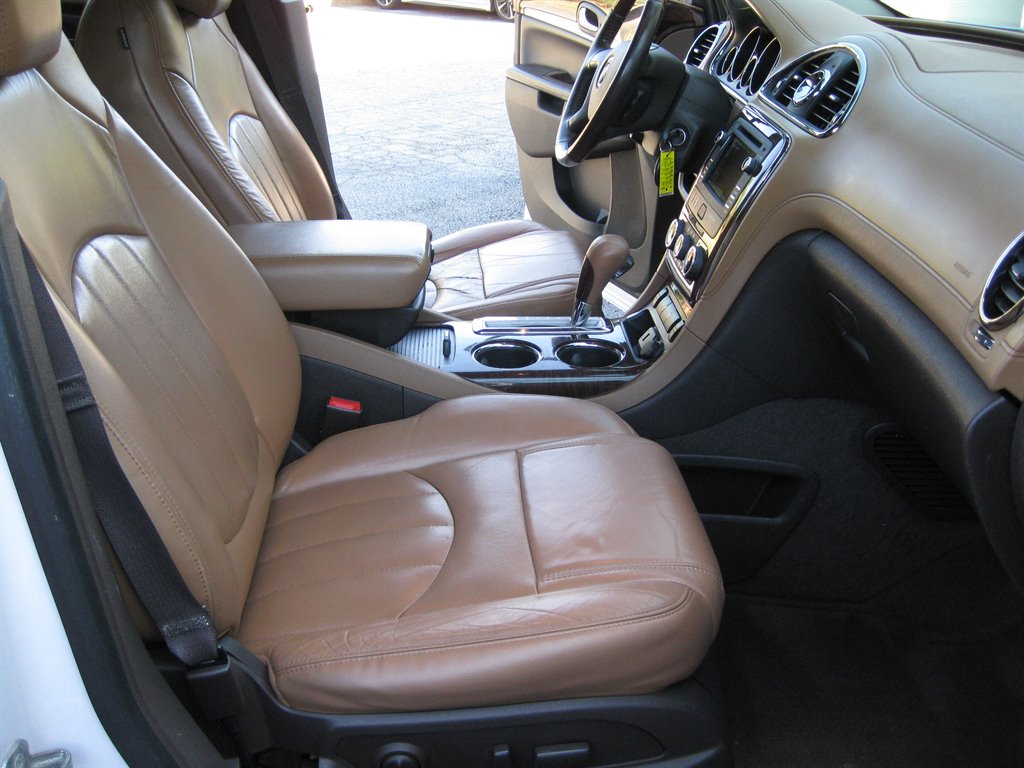 2016 Buick Enclave - $10,500
