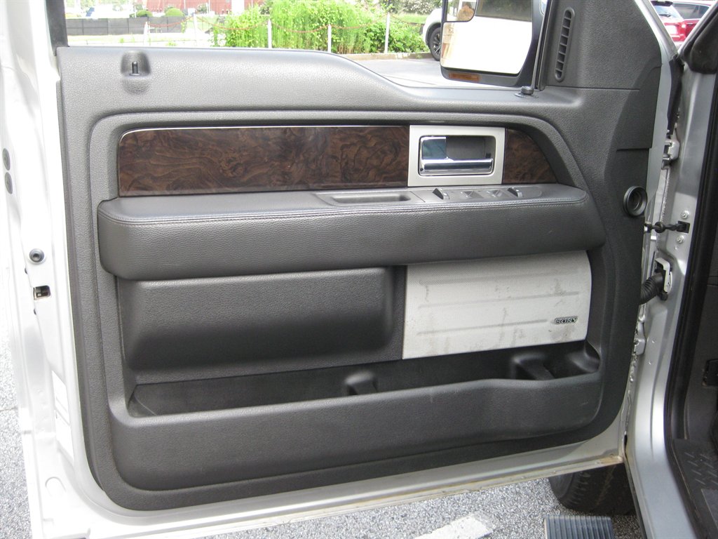 2014 Ford F-150 - $9,500
