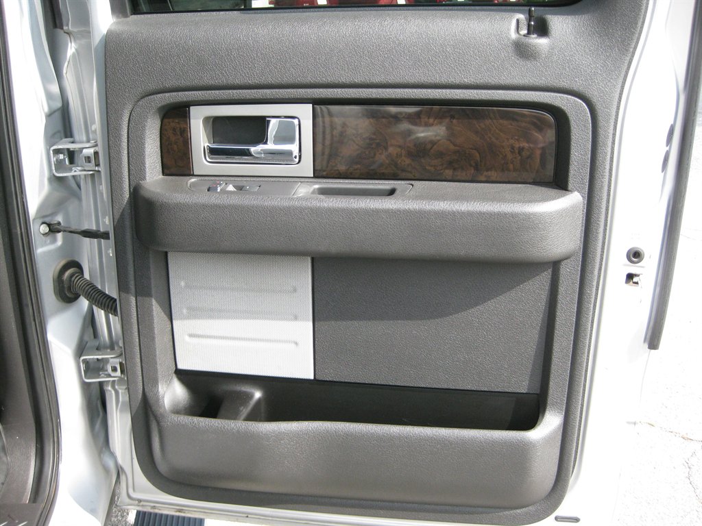 2014 Ford F-150 - $9,500