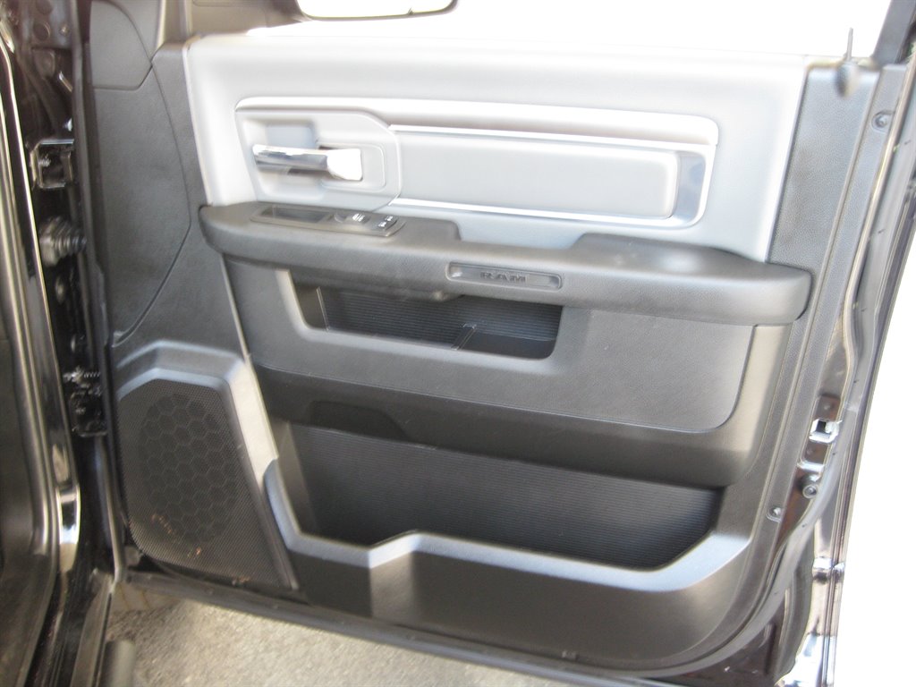 2023 Ram 1500 - $24,001