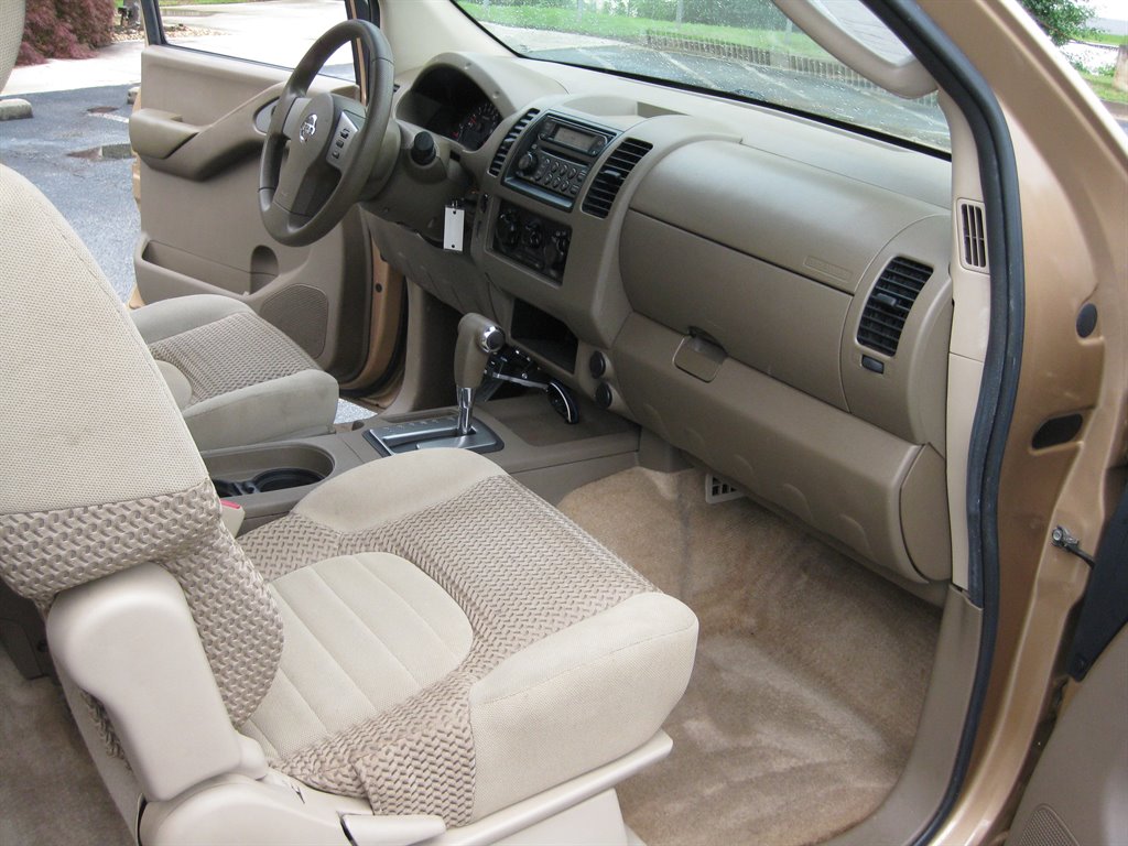 2005 Nissan Frontier - $7,500