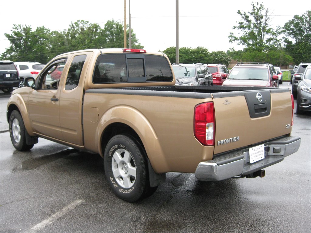 2005 Nissan Frontier - $7,500