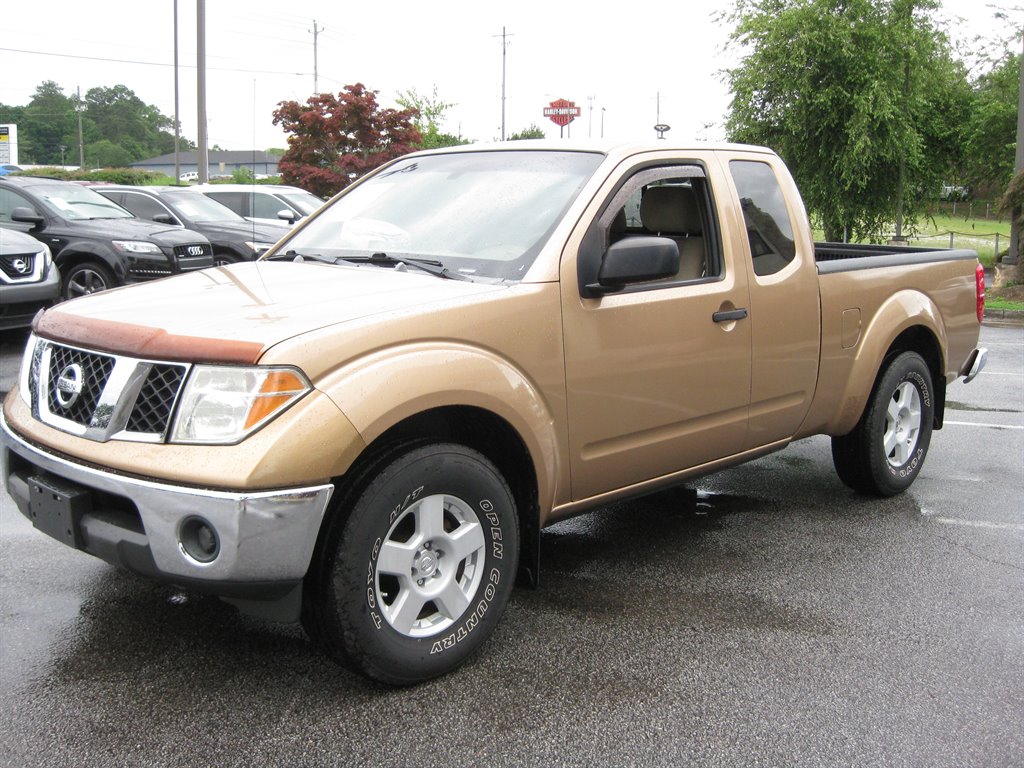 2005 Nissan Frontier - $7,500