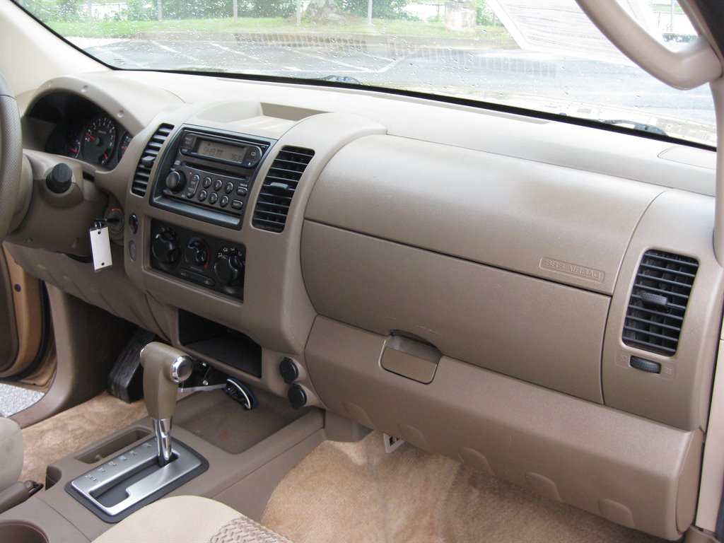 2005 Nissan Frontier - $7,500