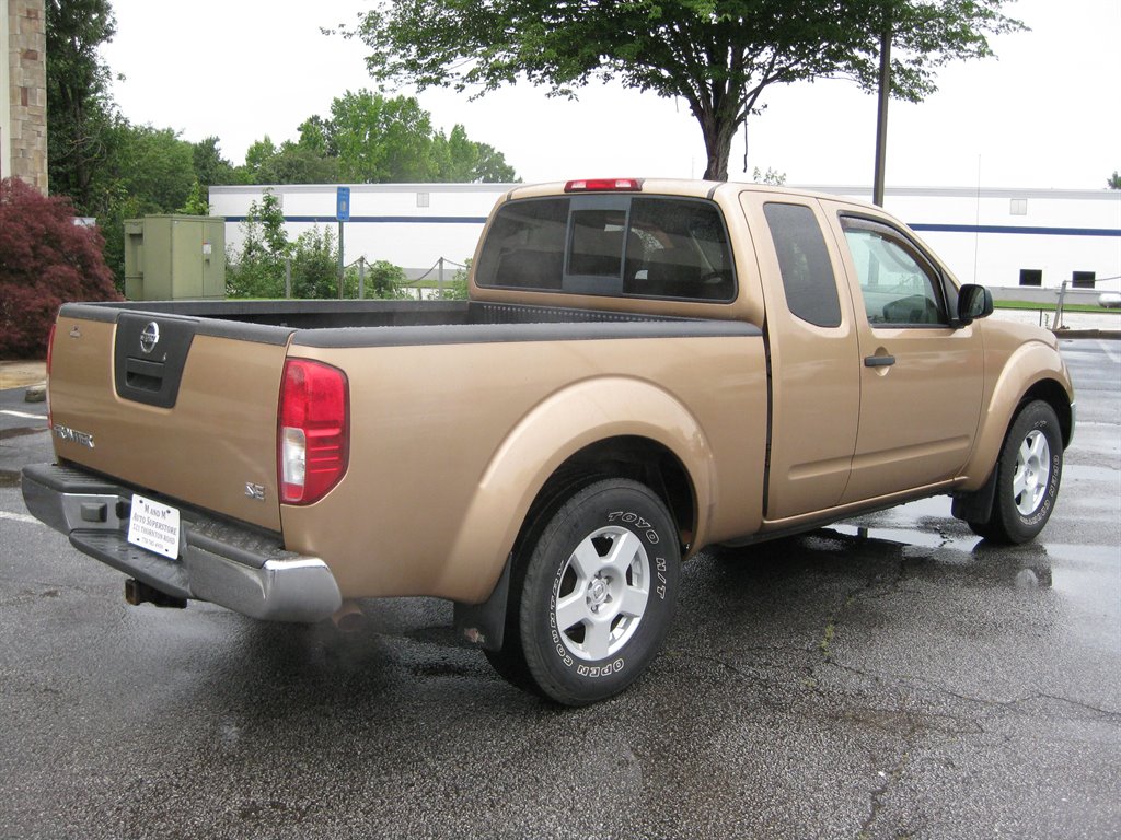 2005 Nissan Frontier - $7,500