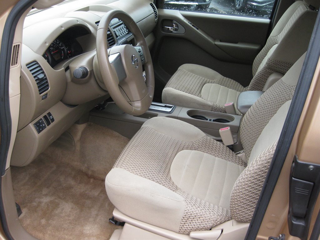 2005 Nissan Frontier - $7,500