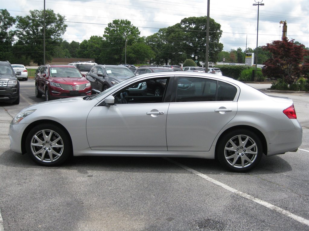 2013 INFINITI G - $10,950