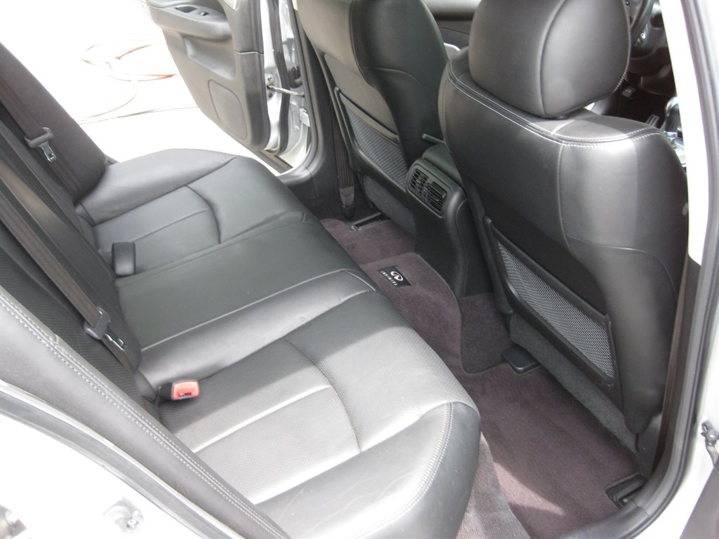2013 INFINITI G - $10,950